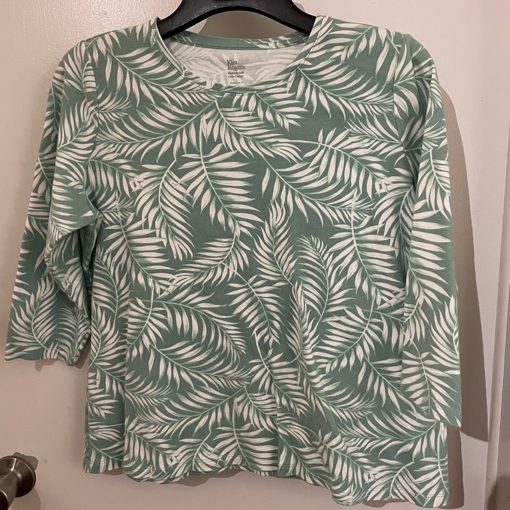 Kim Rogers Green and White Leaf Print Long Sleeve Top